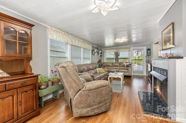 125 Maple Street, New London, NC 28127