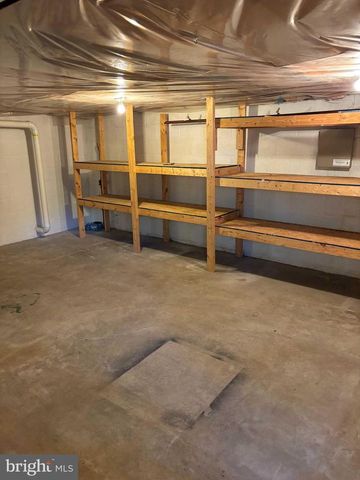 1701 BRANDON DR, Winchester, VA 22601