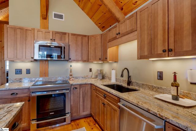 201 Plumley Summit Road, Landrum, SC 29356