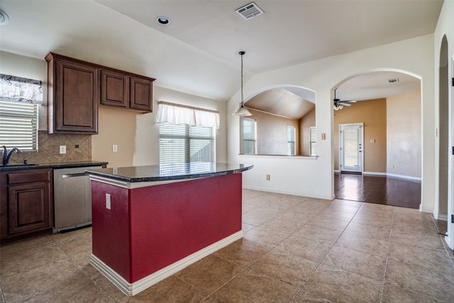 2400 Gold Rush Drive, Mckinney, TX 75071