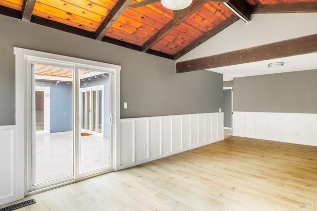 719 Madison Dr, Sonoma, CA 95476