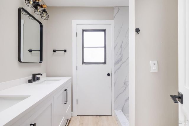 719 Madison Dr, Sonoma, CA 95476