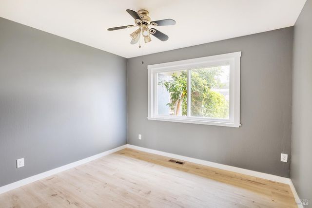 719 Madison Dr, Sonoma, CA 95476