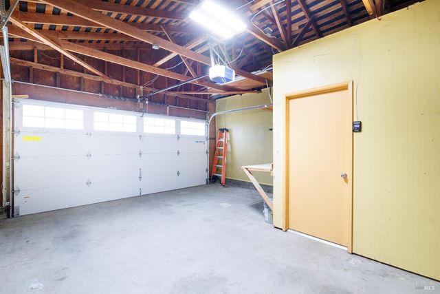 719 Madison Dr, Sonoma, CA 95476