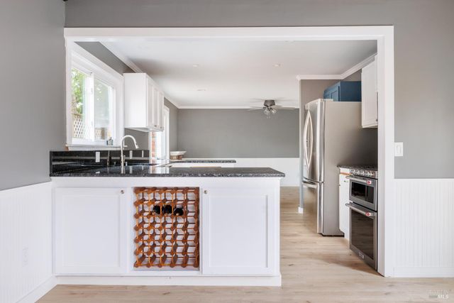 719 Madison Dr, Sonoma, CA 95476