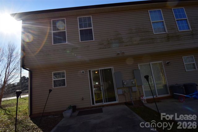 1527 Black Kettle Drive, Charlotte, NC 28213