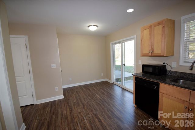 1527 Black Kettle Drive, Charlotte, NC 28213