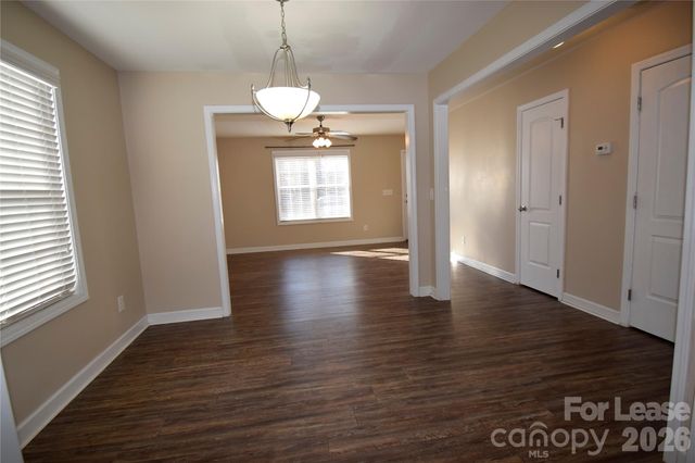 1527 Black Kettle Drive, Charlotte, NC 28213