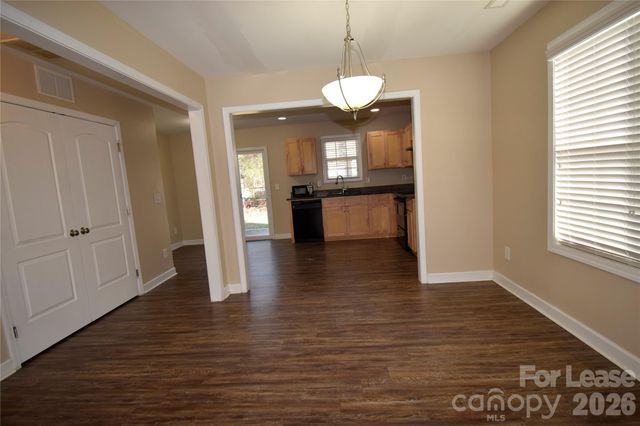 1527 Black Kettle Drive, Charlotte, NC 28213