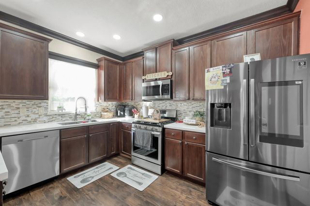 1000 N Arbor Way, Conroe, TX 77303