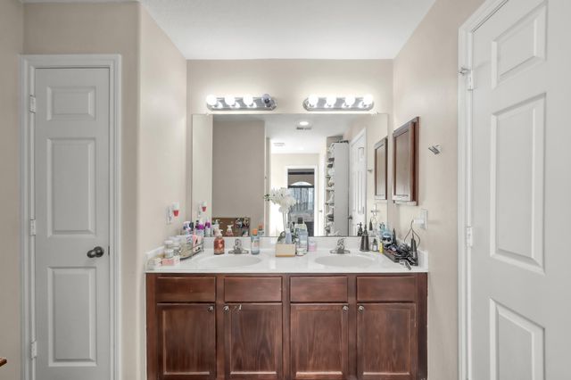 1000 N Arbor Way, Conroe, TX 77303