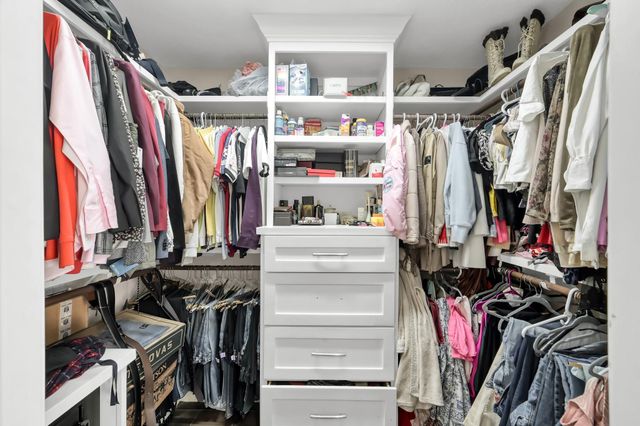 1000 N Arbor Way, Conroe, TX 77303