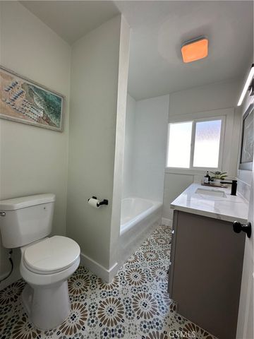 5369 Oakland, Los Angeles, CA 90032
