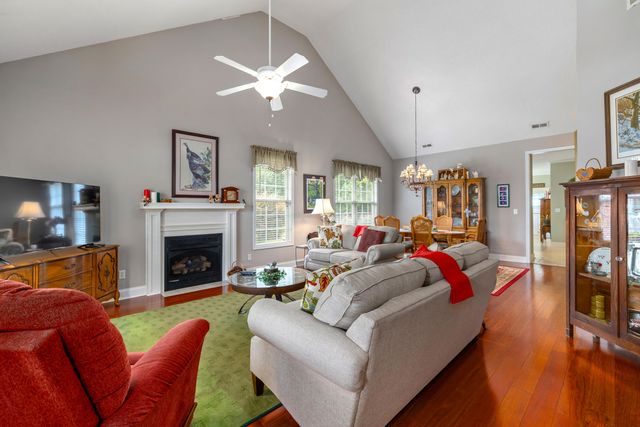 3221 Mayflower Lane, Sumter, SC 29150