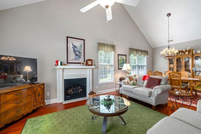 3221 Mayflower Lane, Sumter, SC 29150