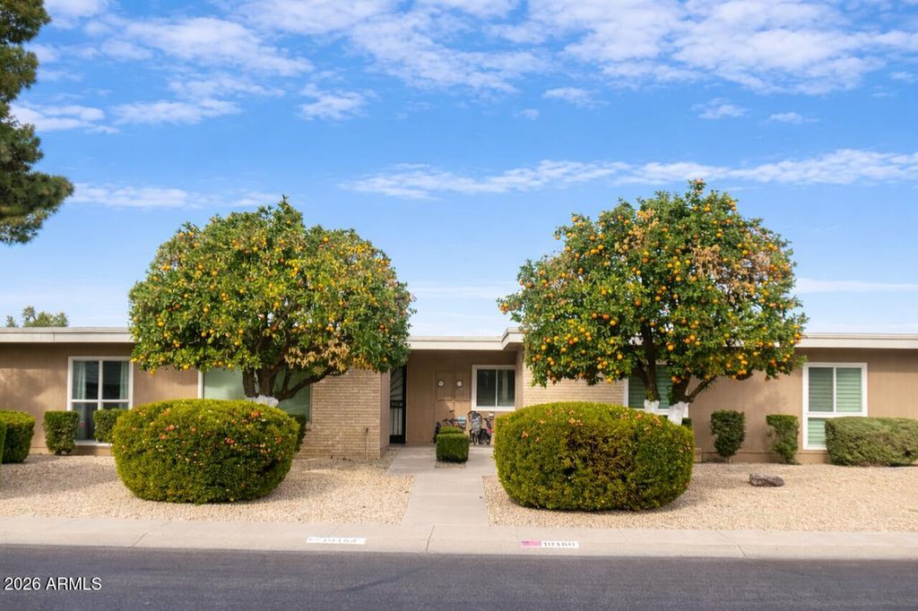 10150 W Hutton Drive, Sun City, AZ 85351