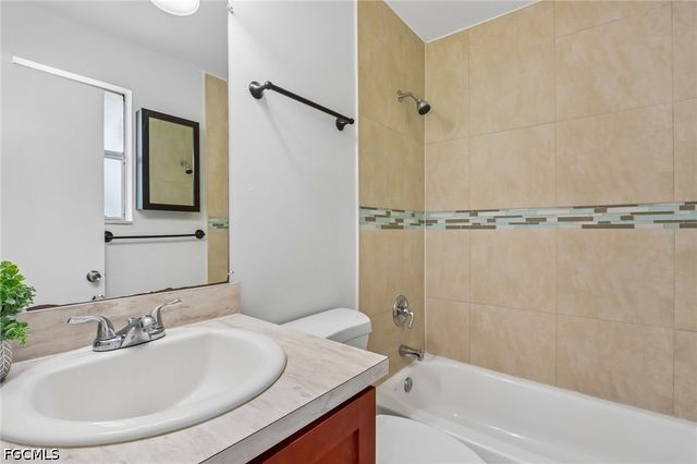 3709 10th ST SW, Lehigh Acres, FL 33976