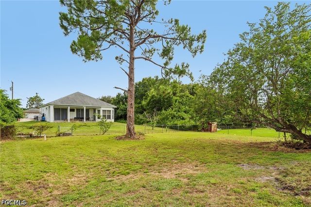 3709 10th ST SW, Lehigh Acres, FL 33976