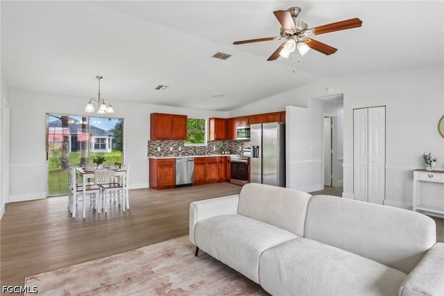 3709 10th ST SW, Lehigh Acres, FL 33976