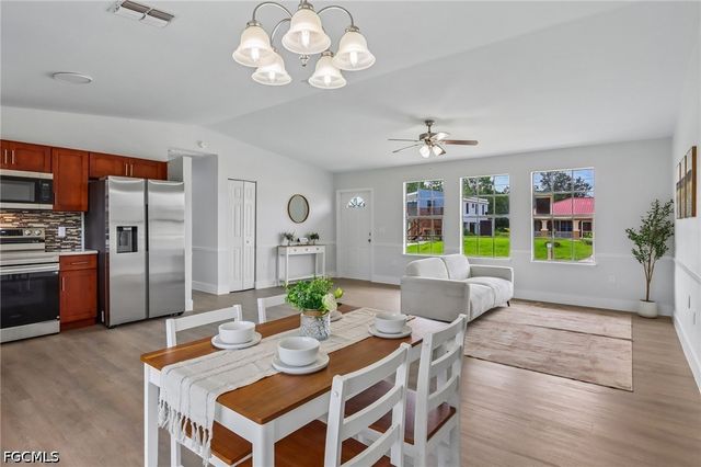 3709 10th ST SW, Lehigh Acres, FL 33976