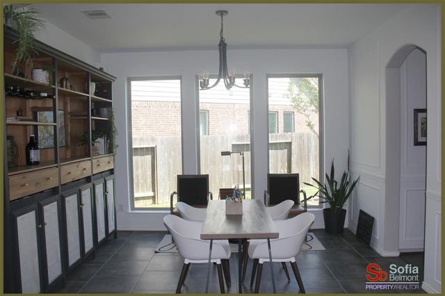 3732 Windsong Park Court Court NE, Pearland, TX 77584