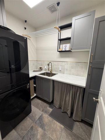 3732 Windsong Park Court Court NE, Pearland, TX 77584