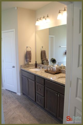 3732 Windsong Park Court Court NE, Pearland, TX 77584