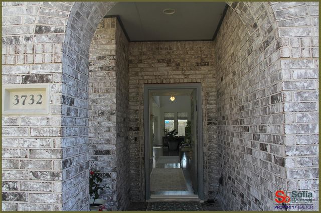 3732 Windsong Park Court Court NE, Pearland, TX 77584