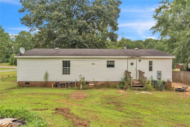205 Chevy Chase Boulevard, Pelzer, SC 29669