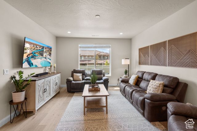 1231 N MISTICO ALY, Washington, UT 84780