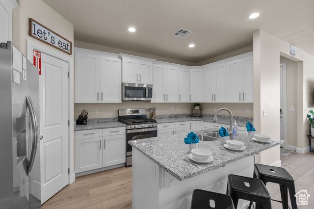 1231 N MISTICO ALY, Washington, UT 84780