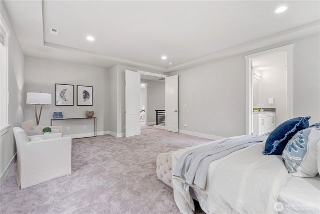 7230 NE 129th St, Kirkland, WA 98034