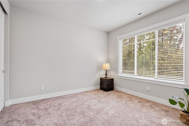 7230 NE 129th St, Kirkland, WA 98034