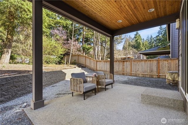 7230 NE 129th St, Kirkland, WA 98034