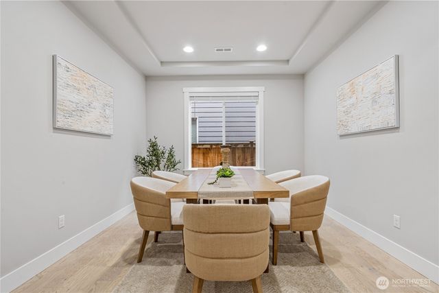 7230 NE 129th St, Kirkland, WA 98034