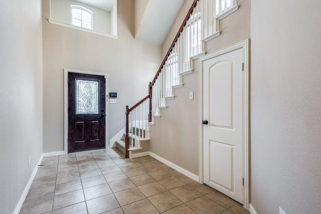 205 Chester Drive, Lewisville, TX 75056