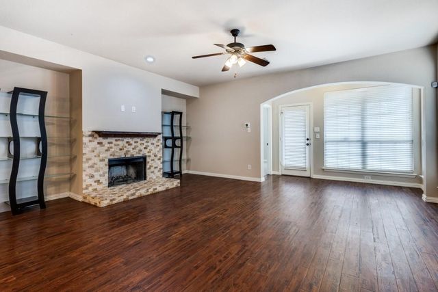 205 Chester Drive, Lewisville, TX 75056