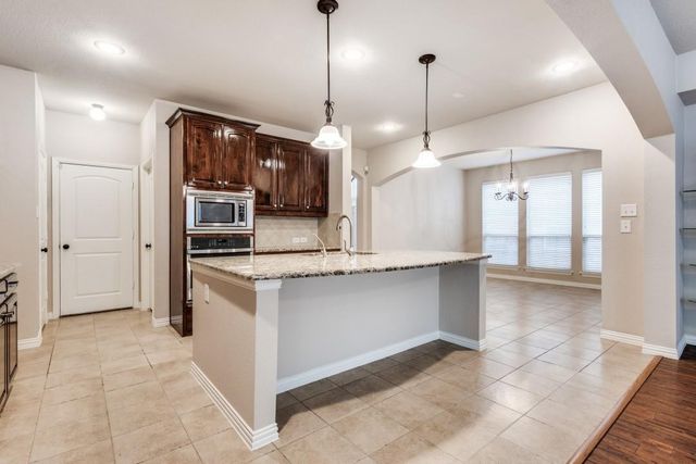 205 Chester Drive, Lewisville, TX 75056