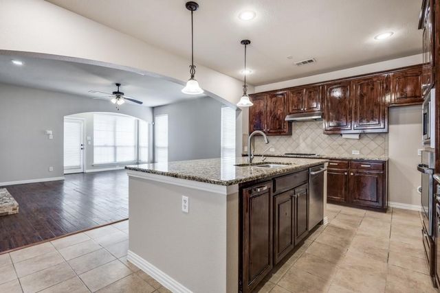 205 Chester Drive, Lewisville, TX 75056