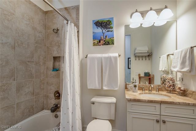 7315 Lantana CIR N, Naples, FL 34119