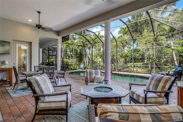 7315 Lantana CIR N, Naples, FL 34119