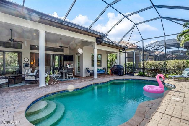 7315 Lantana CIR N, Naples, FL 34119