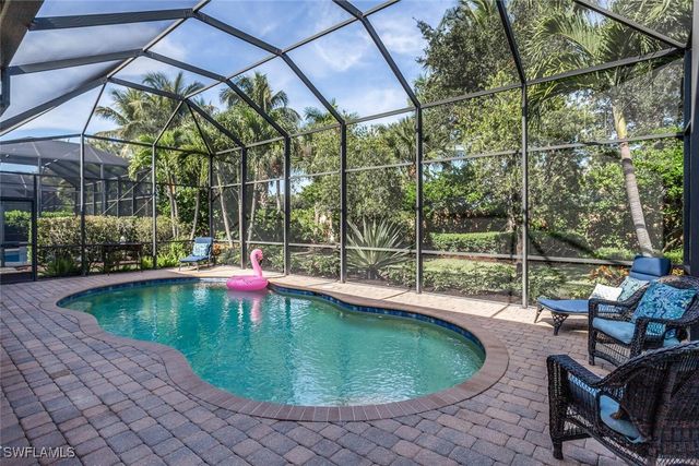 7315 Lantana CIR N, Naples, FL 34119