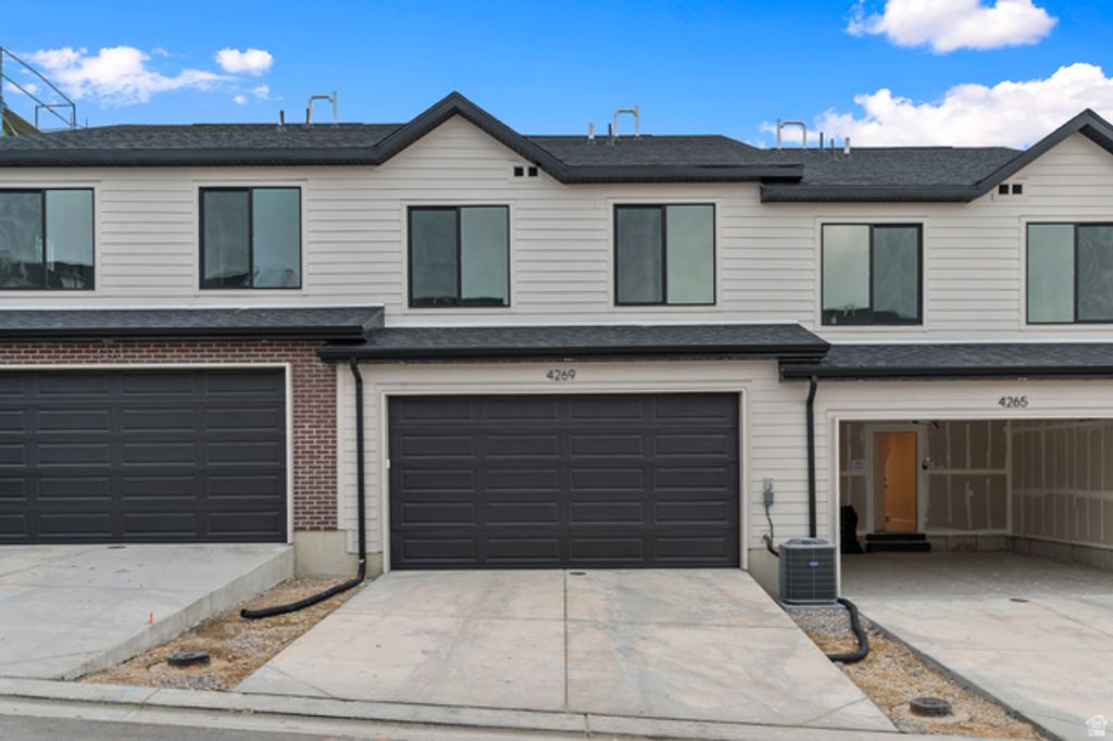 Image 12 of property listing at 4369 N BUCKSTONE WAY #1390, Lehi, UT 84048