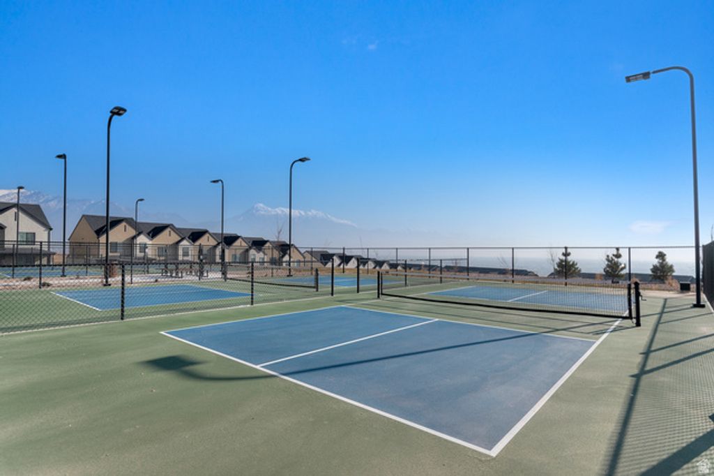 Image 19 of property listing at 4369 N BUCKSTONE WAY #1390, Lehi, UT 84048