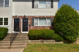 2 Georgetown Drive G, Enfield, CT 06082