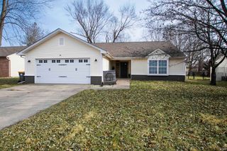 2709 S Pine Meadows Drive, Bloomington, IN 47403