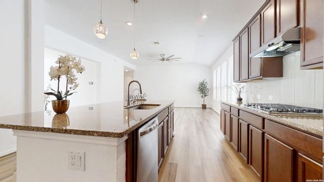 2427 Castello Way, San Antonio, TX 78259