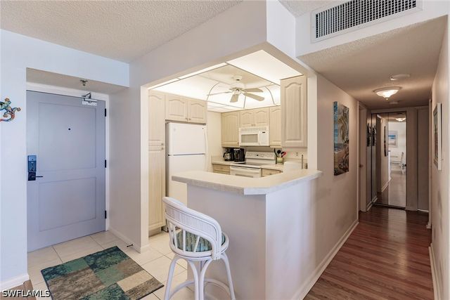 260 Seaview CT 1609, Marco Island, FL 34145