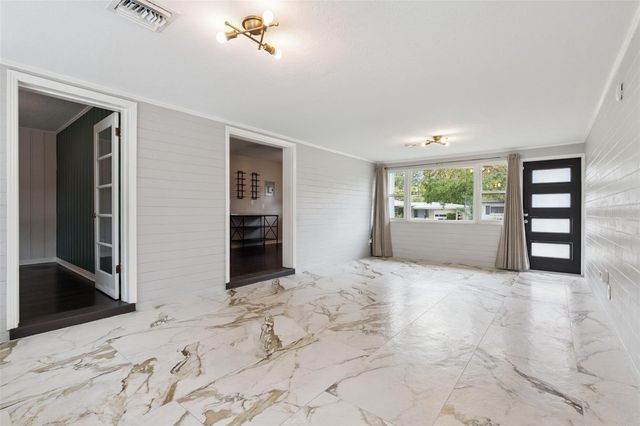 2001 GALE STREET, Orlando, FL 32803